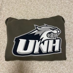 UNH sweatshirt